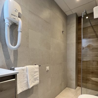 Bathroom - Olympia Hotel Beausoleil